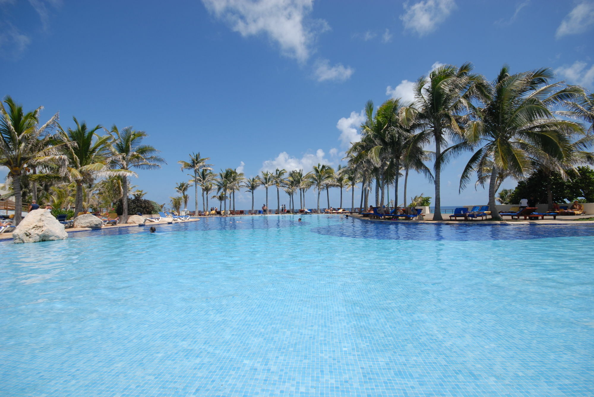 Oasis Cancun Lite מתקנים תמונה